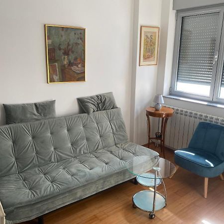 Sofy Center Apartment Нови-Сад Экстерьер фото