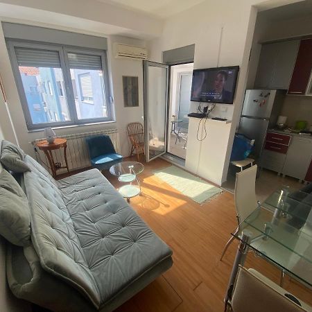 Sofy Center Apartment Нови-Сад Экстерьер фото